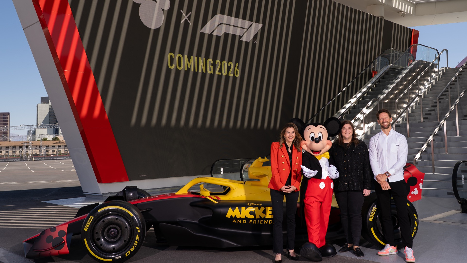 Mickey and Friends e uma Formula 1