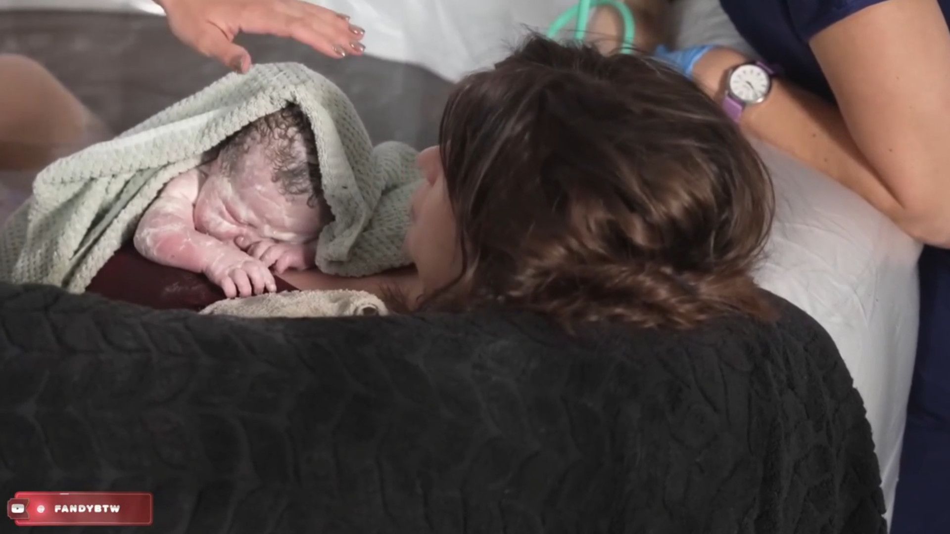 Fandy Bebe Nasce em Direto