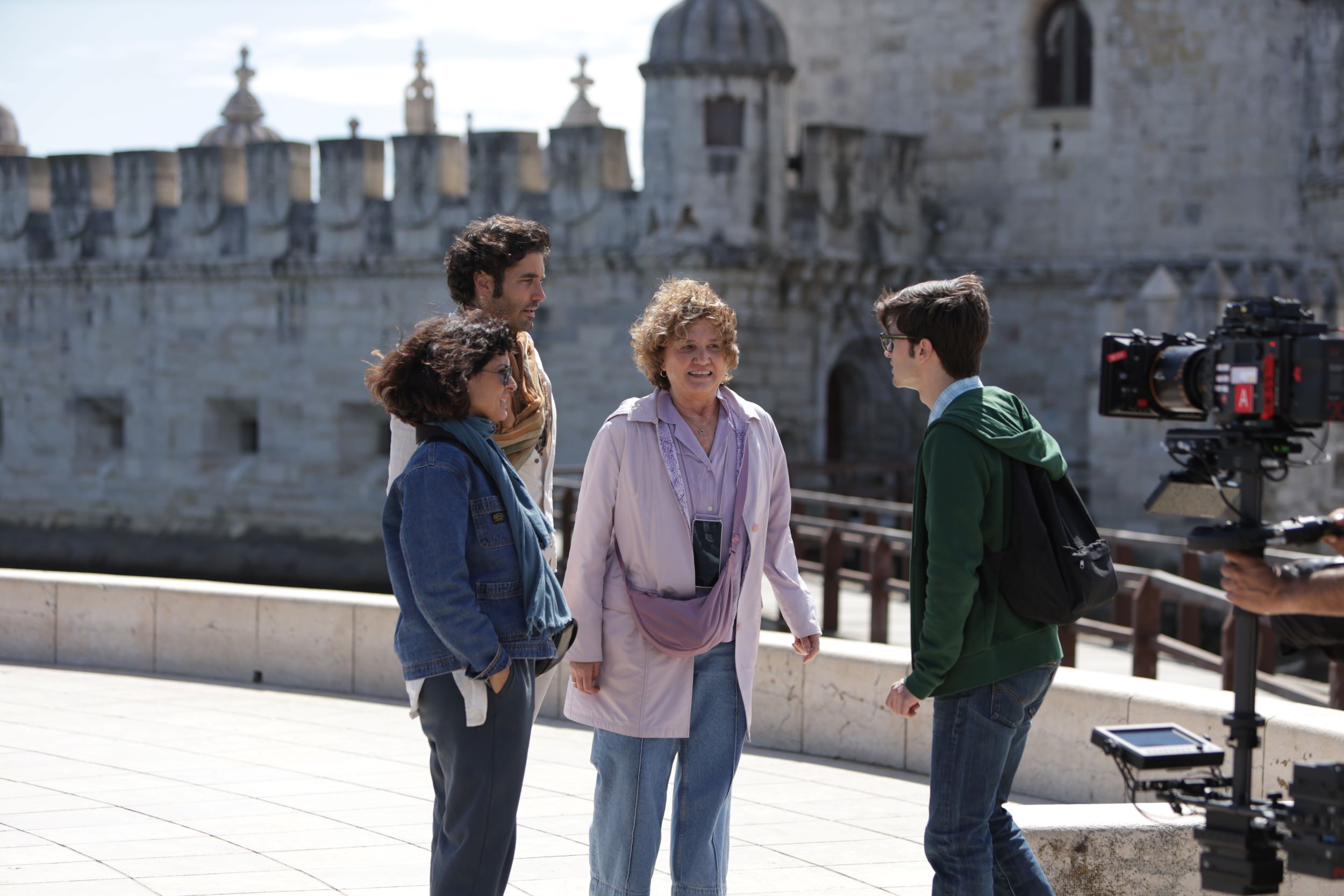 Rodagem da série espanhola Si es marte, es asesinato, em frente à Torre de Belém em Lisboa.